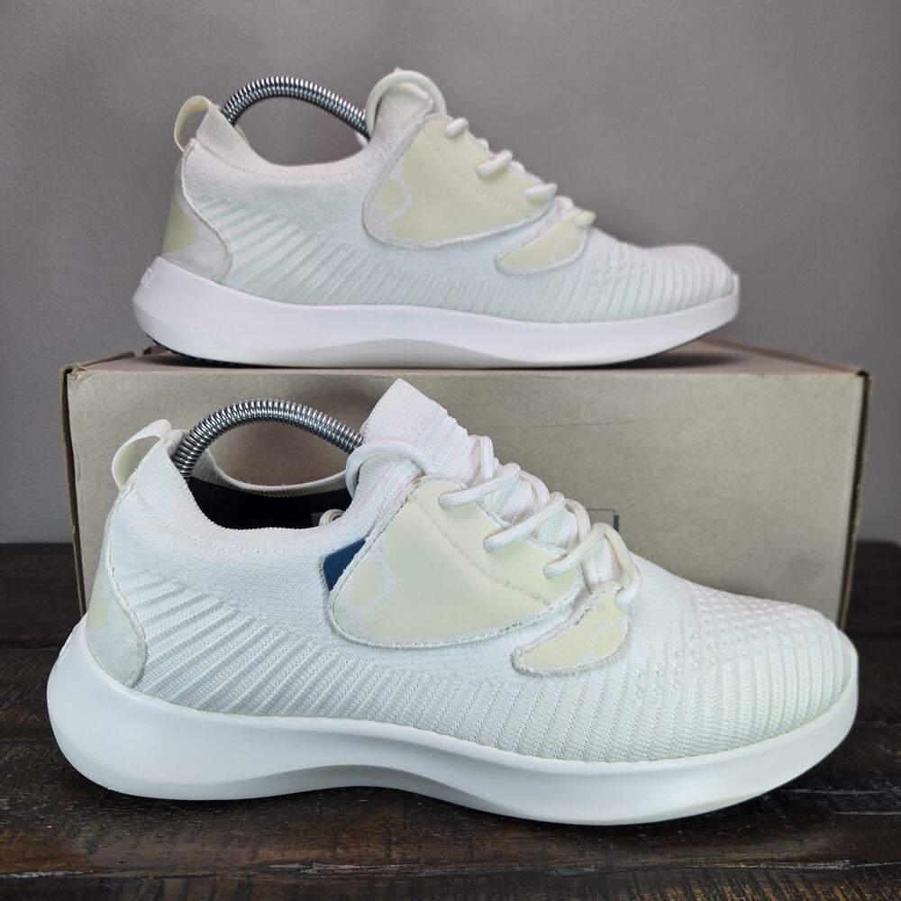 Vessi Everyday 2.0 Mens Size 9 Lace Up Waterproof Shoes Sneakers Polar White